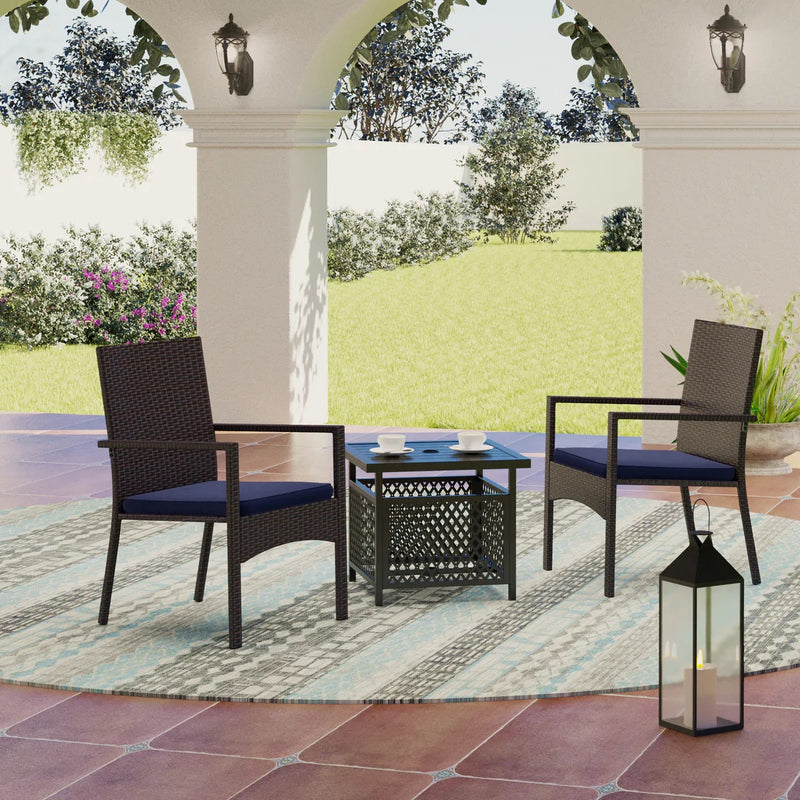 MFSTUDIO 3-teiliges Terrassen-Bistro-Set mit Sonnenschirmtisch und Gepolsterten Rattan-Esszimmerstühlen